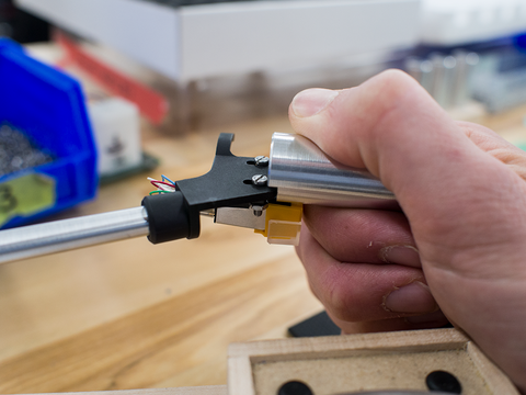 Cartridge alignment tool